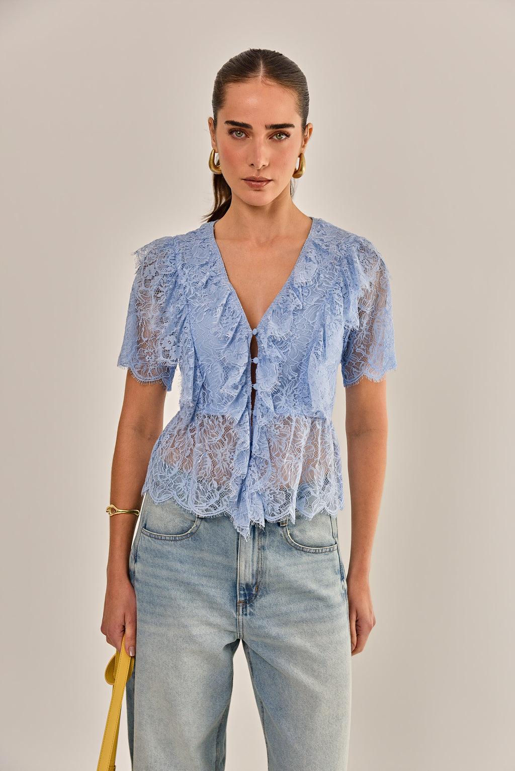 BLUSA GARDEN EM RENDA AZUL