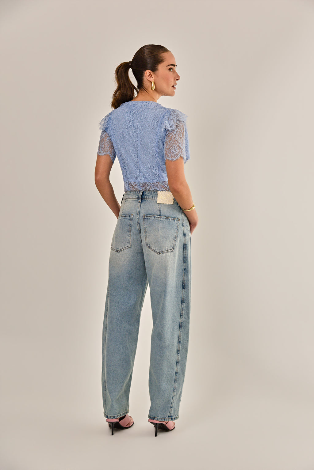 BLUSA GARDEN EM RENDA AZUL