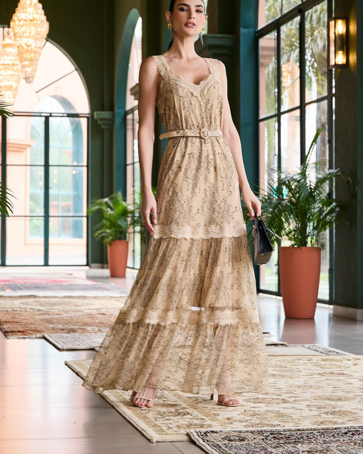 Vestido renda com entremeio bege Luzia Fazzolli