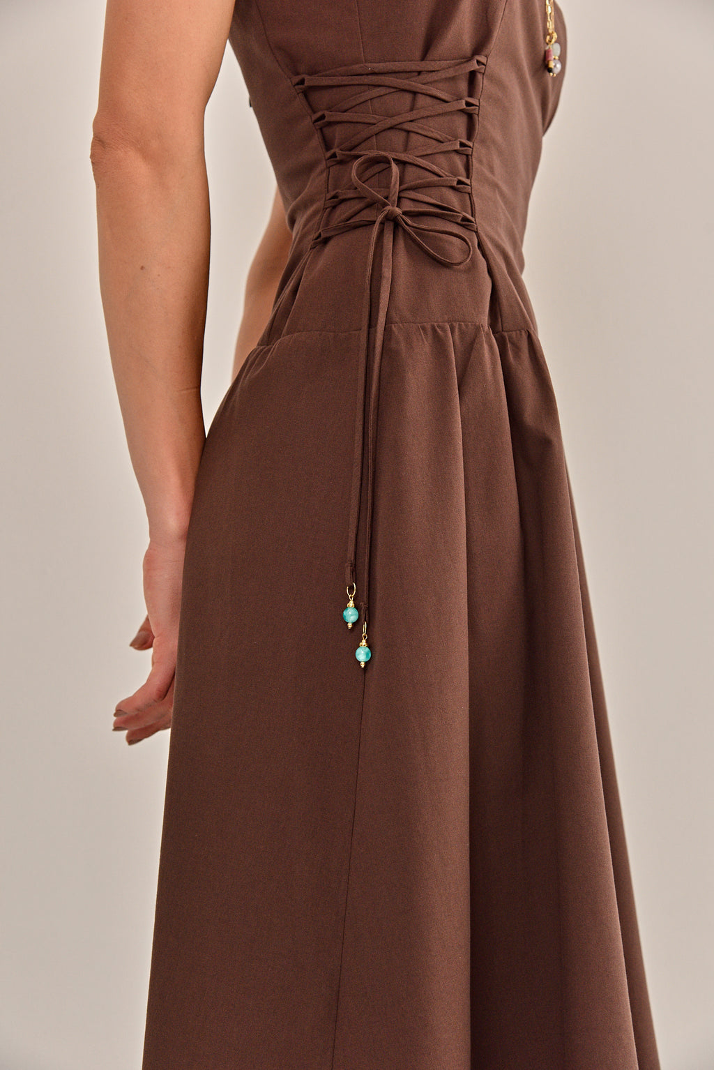VESTIDO JOYFUL MARROM