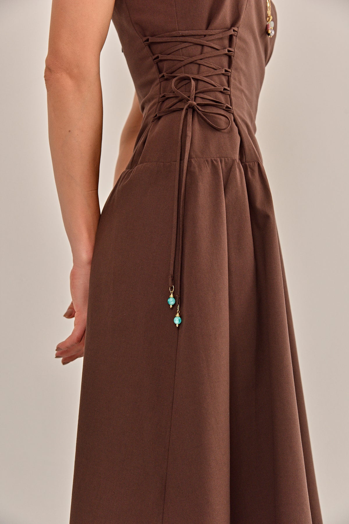 VESTIDO JOYFUL MARROM