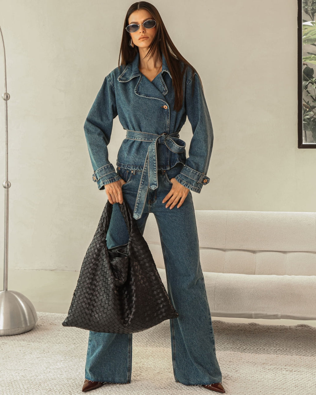 Calça Wide Leg Basic Jeans com jaqueta jeans