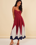 Modelo vestindo Vestido Lúdica
