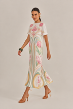 Vestido Hera Crepe Estampado, em movimento